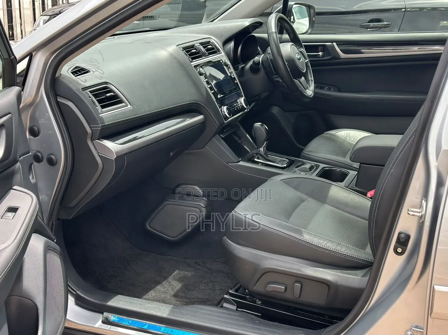 Subaru Outback 2019 Silver