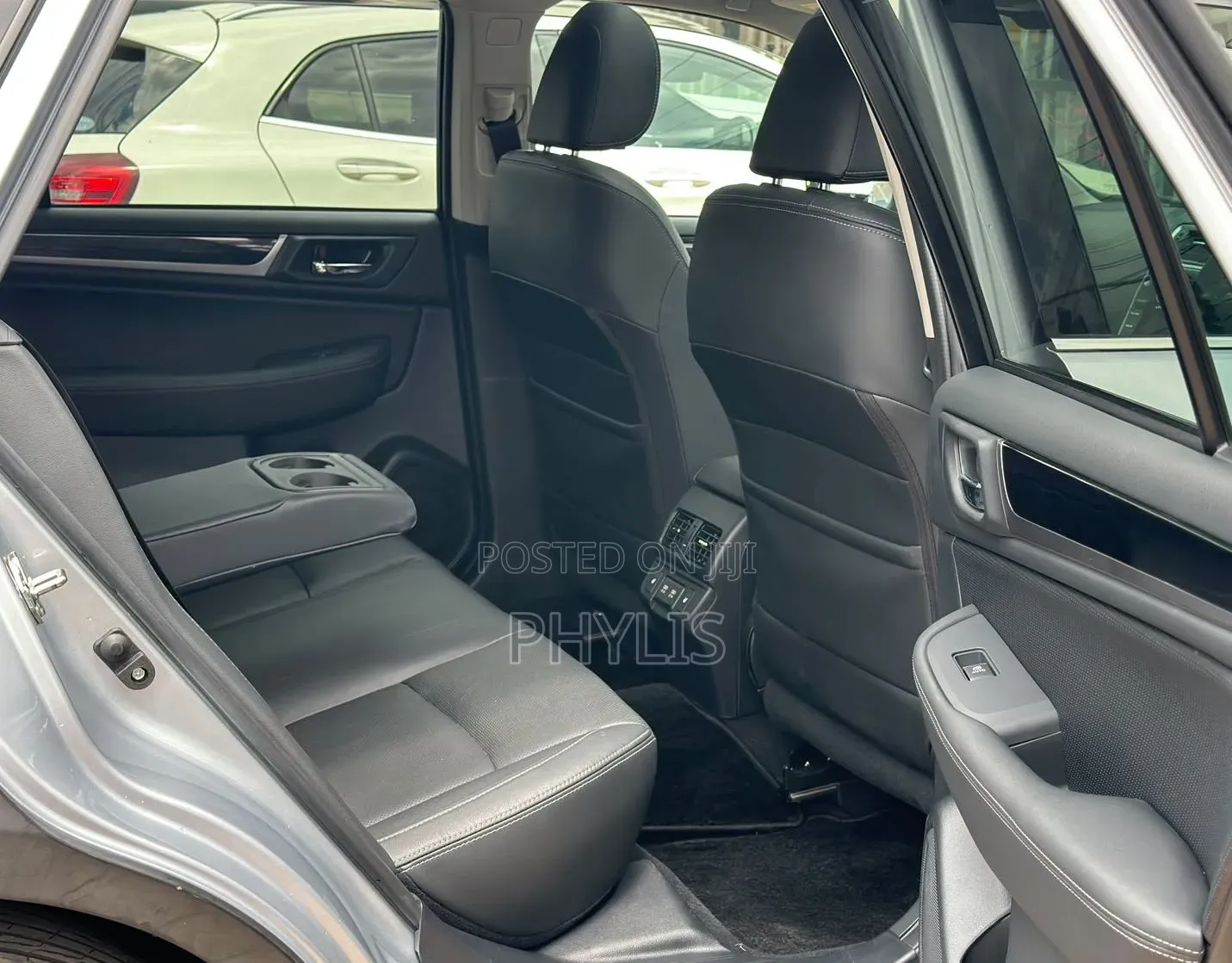 Subaru Outback 2019 Silver