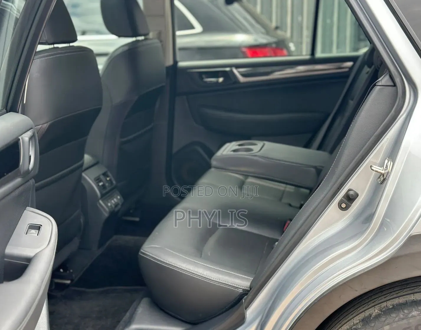 Subaru Outback 2019 Silver