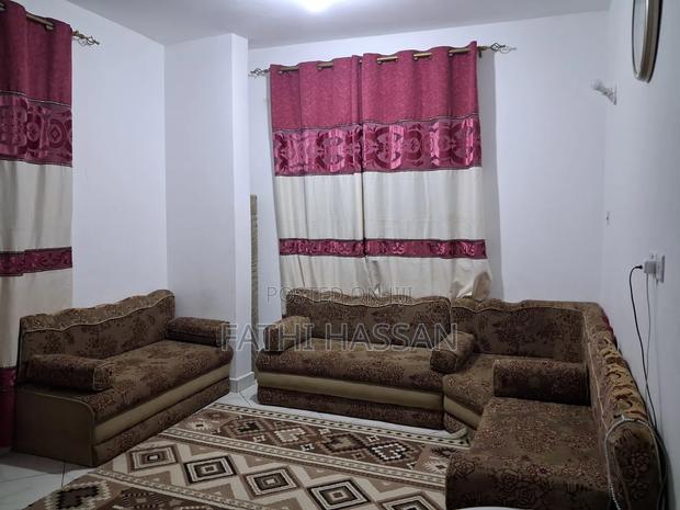 Sofa Set in Good Condition, Well Maintained - main view
