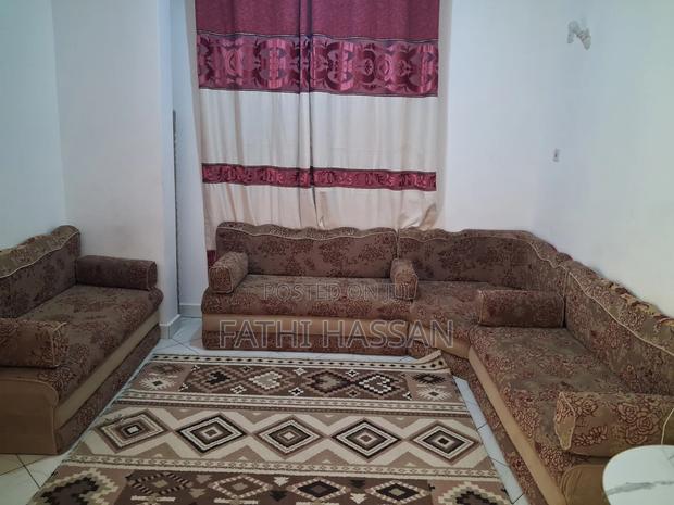 Sofa Set in Good Condition, Well Maintained - thumbnail 3