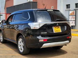 Mitsubishi Outlander 2015 Black
