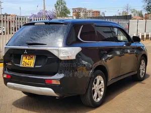 Mitsubishi Outlander 2015 Black