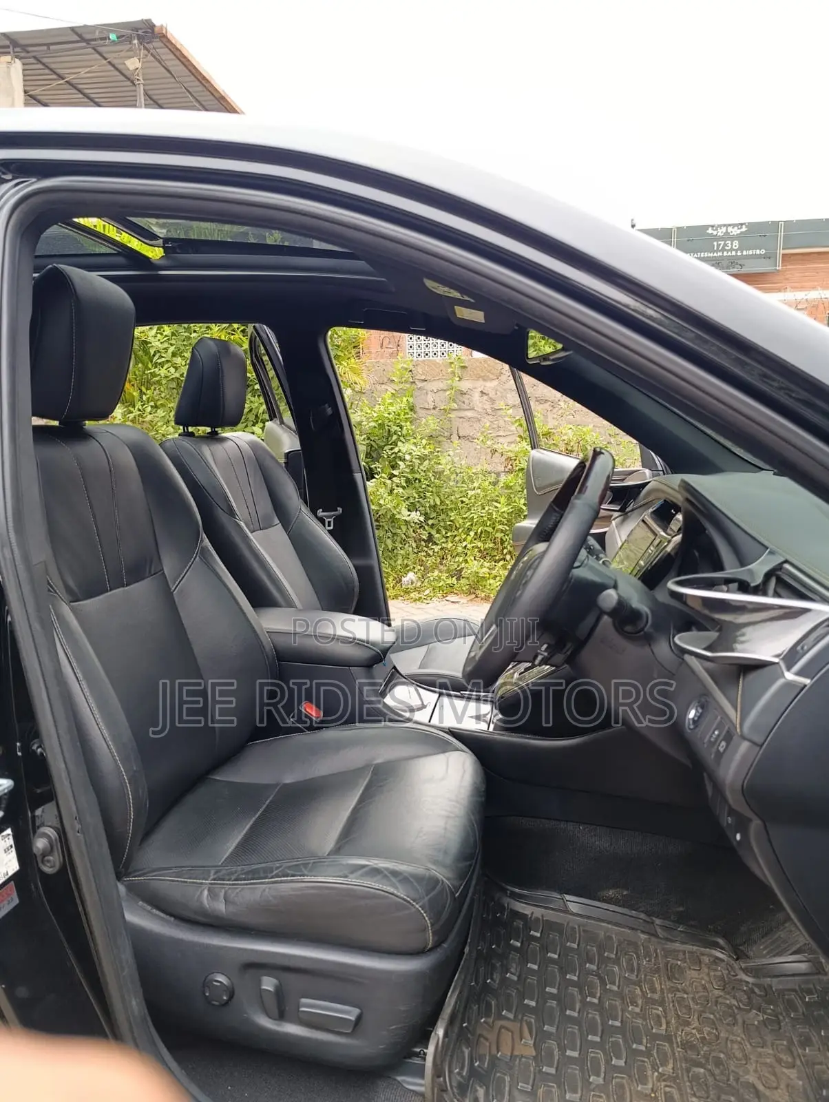Toyota Harrier 2.0 2016 Black