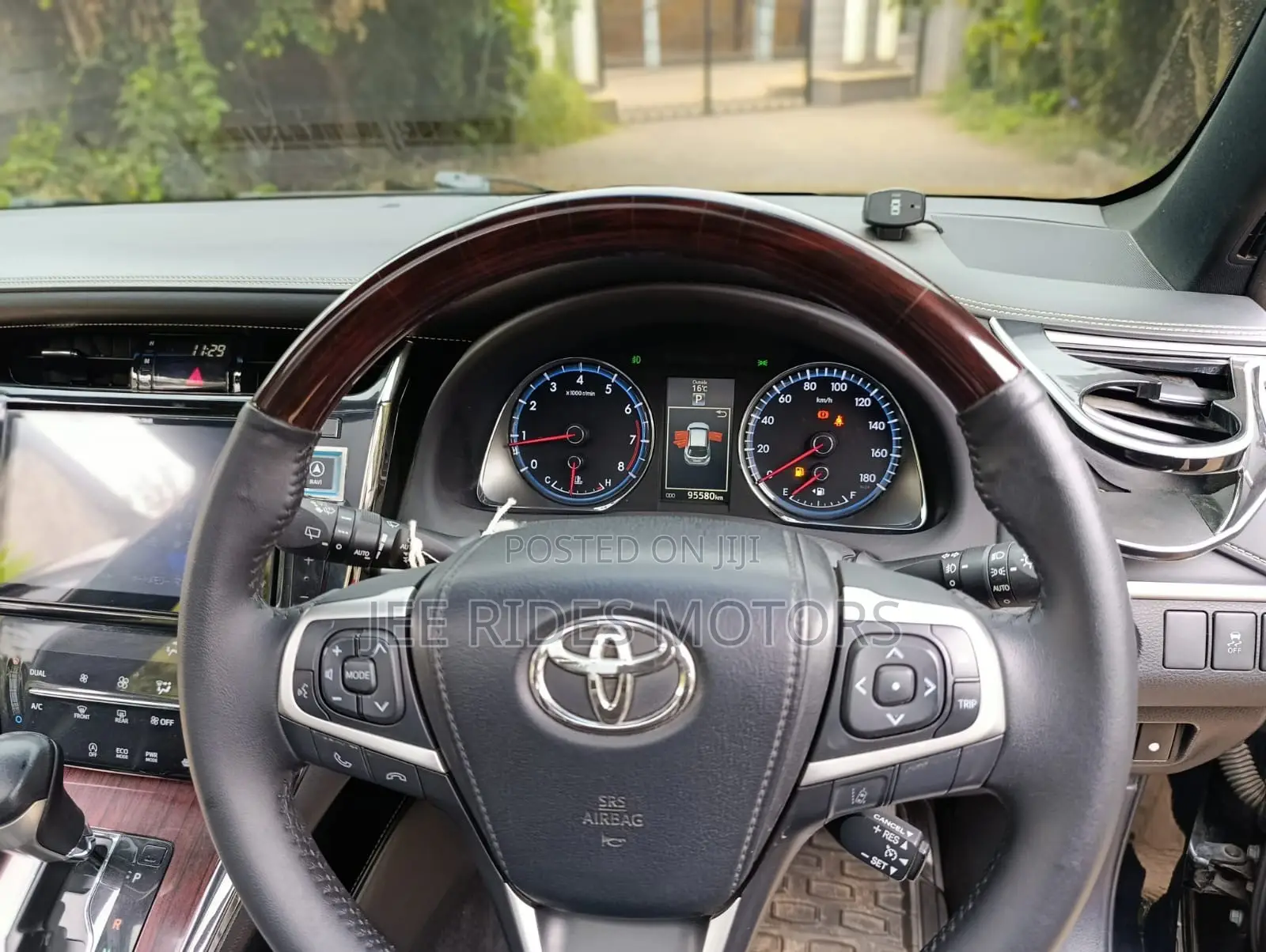 Toyota Harrier 2.0 2016 Black