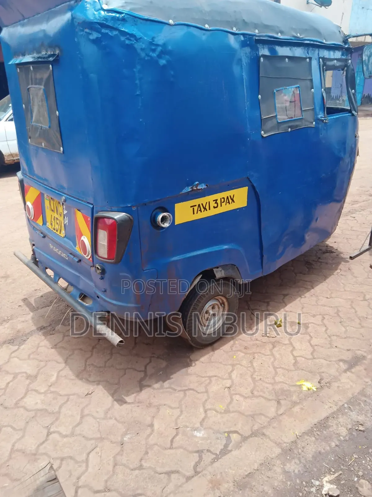Piaggio 2022 Blue