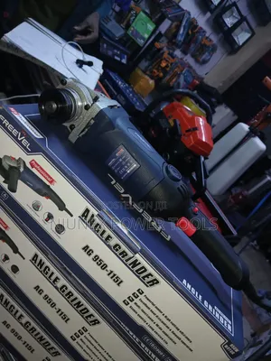 Freevel Angle Grinder 950W Motor