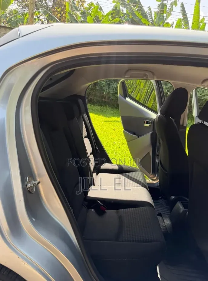 Mazda Demio 2018 Silver