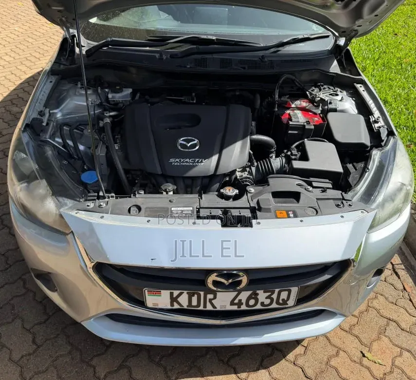 Mazda Demio 2018 Silver