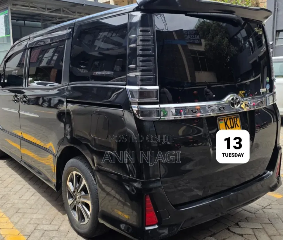 Toyota Voxy 2018 Black