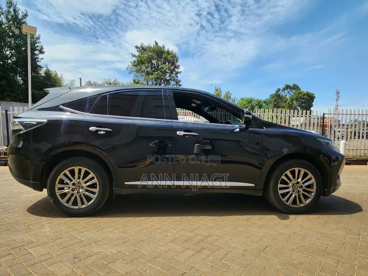 Toyota Harrier 2017 Black