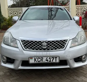Toyota Crown 2012 Silver