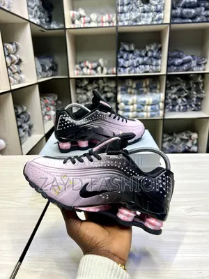 Nike Shox R4 Black Pink