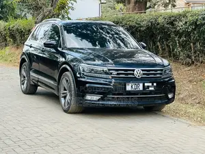 Volkswagen Tiguan 2016 Black