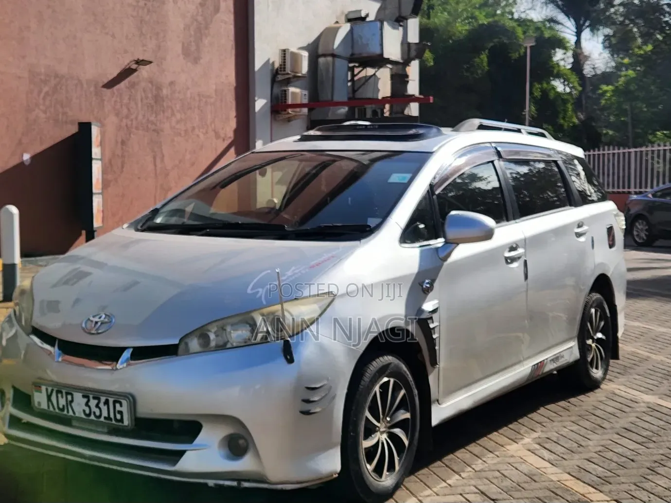 Toyota Wish 2011 Silver