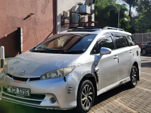 Toyota Wish 2011 Silver