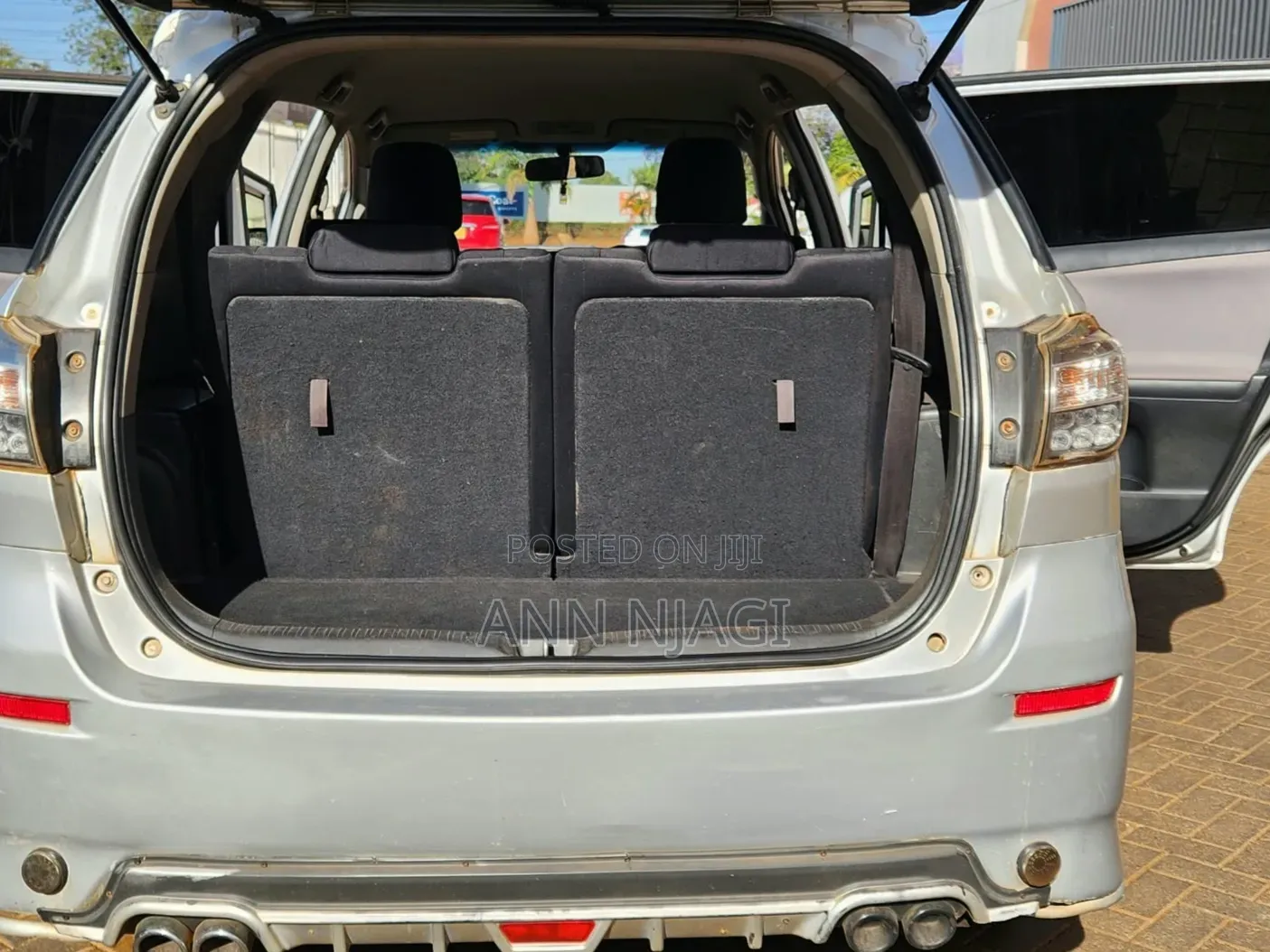 Toyota Wish 2011 Silver