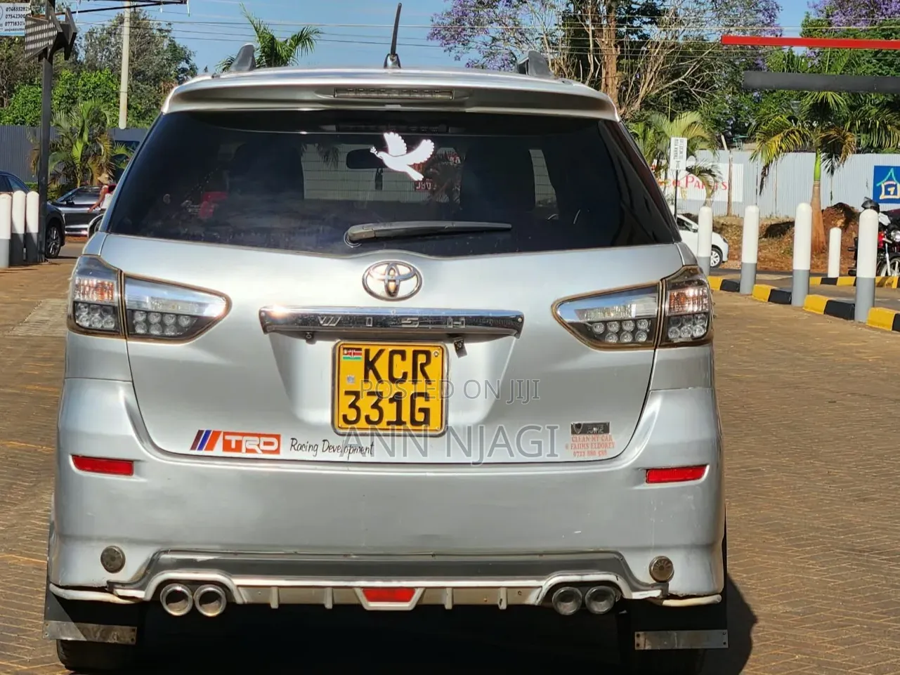 Toyota Wish 2011 Silver