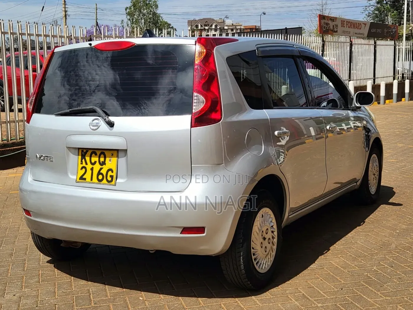 Nissan Note 2011 Silver