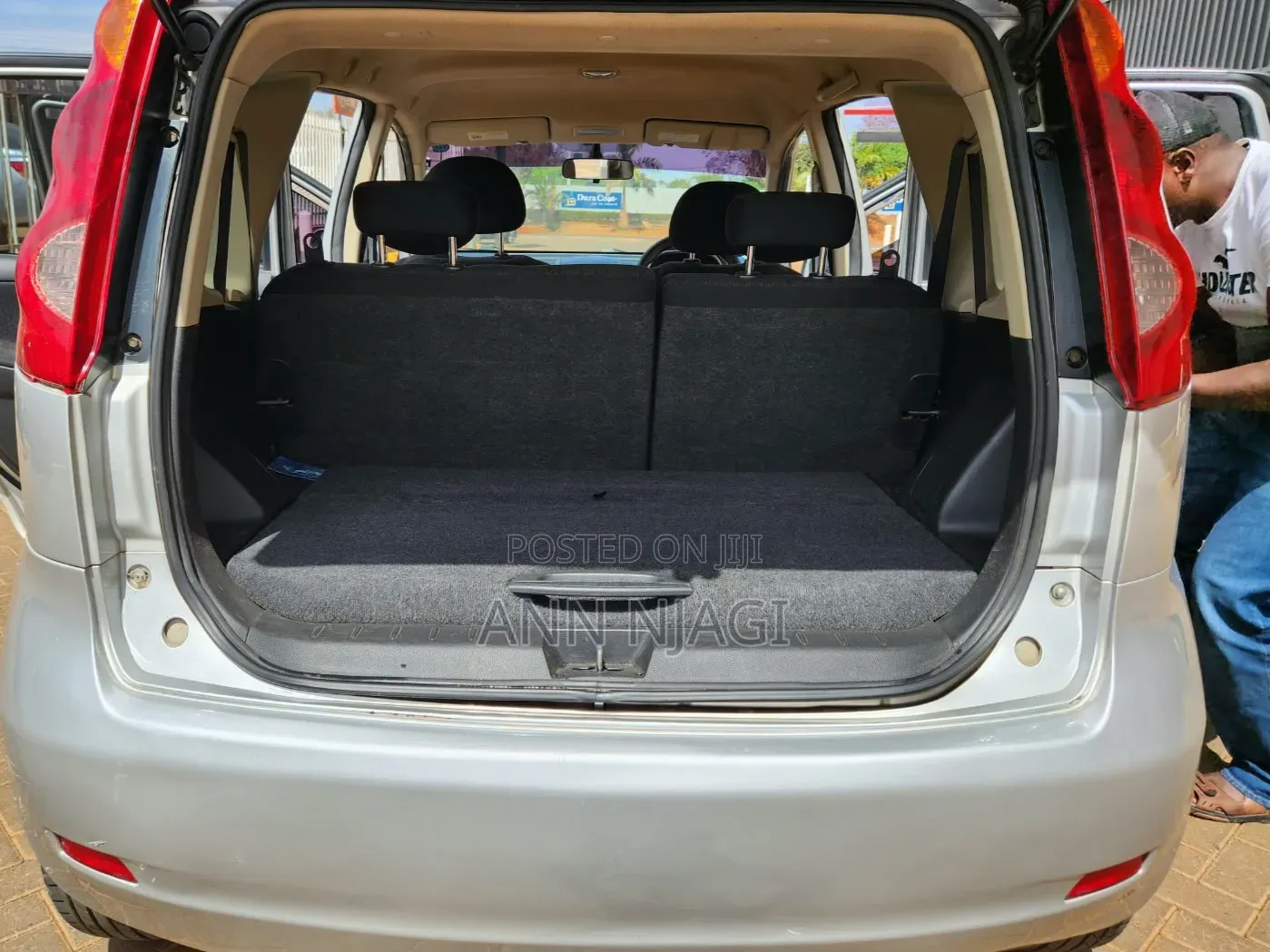 Nissan Note 2011 Silver