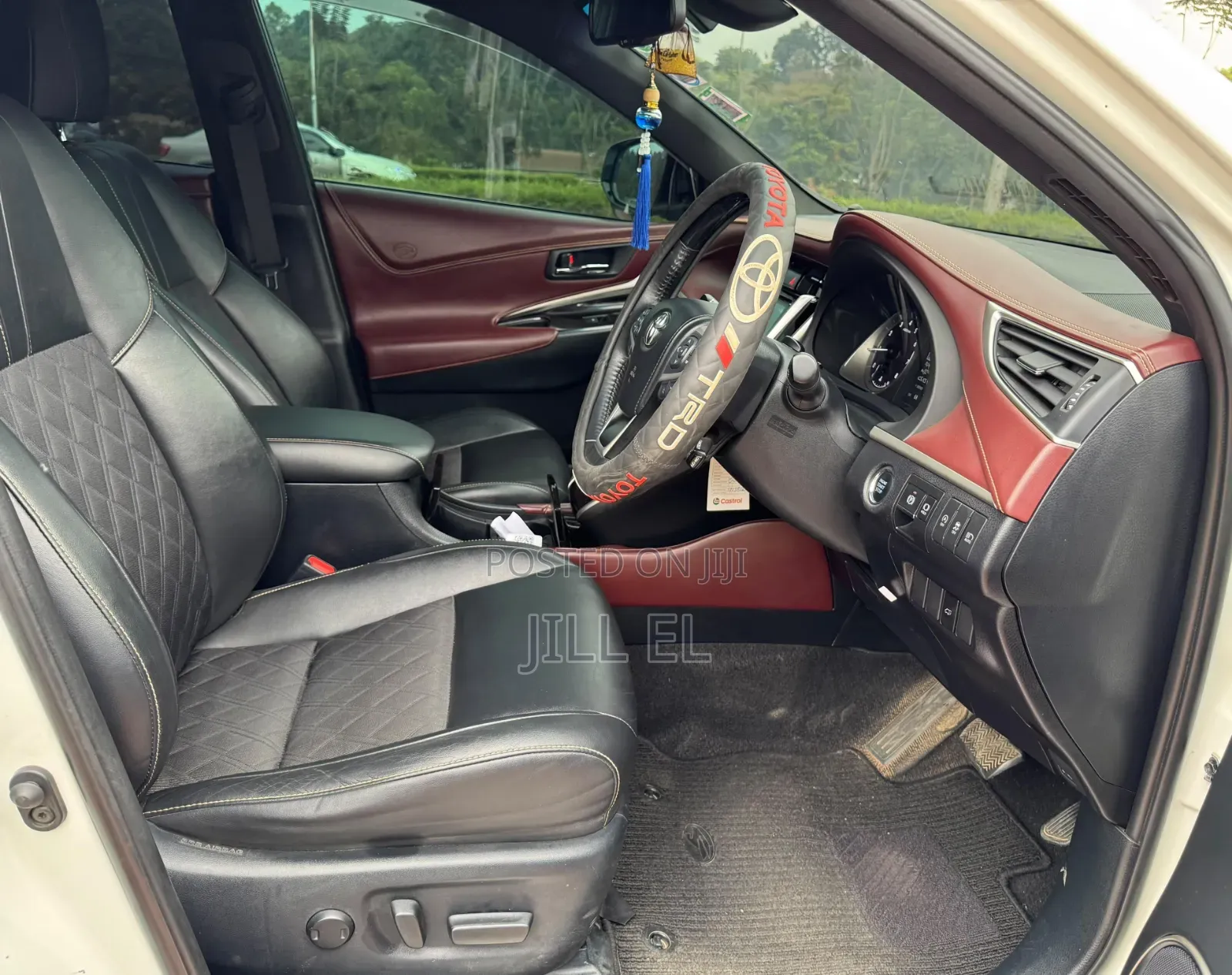 Toyota Harrier 2.0 2018 White