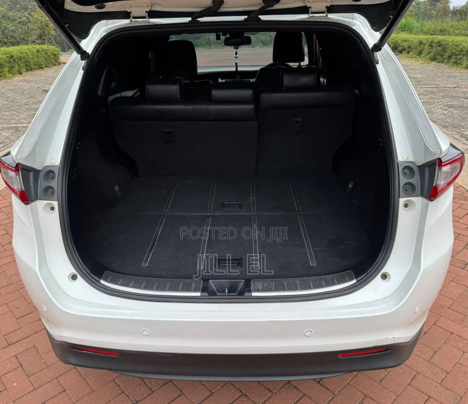 Toyota Harrier 2.0 2018 White