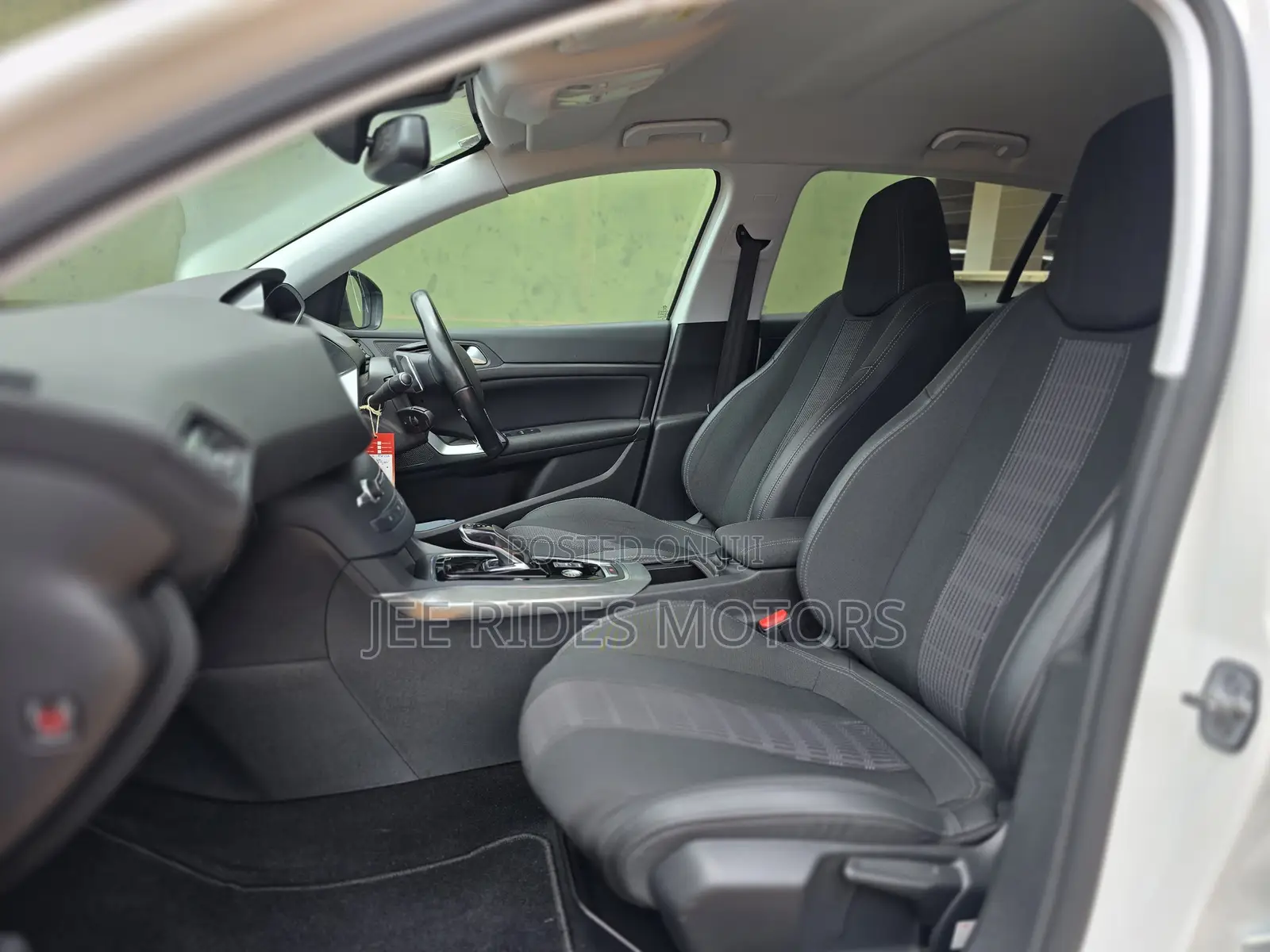 Peugeot 308 2019 White