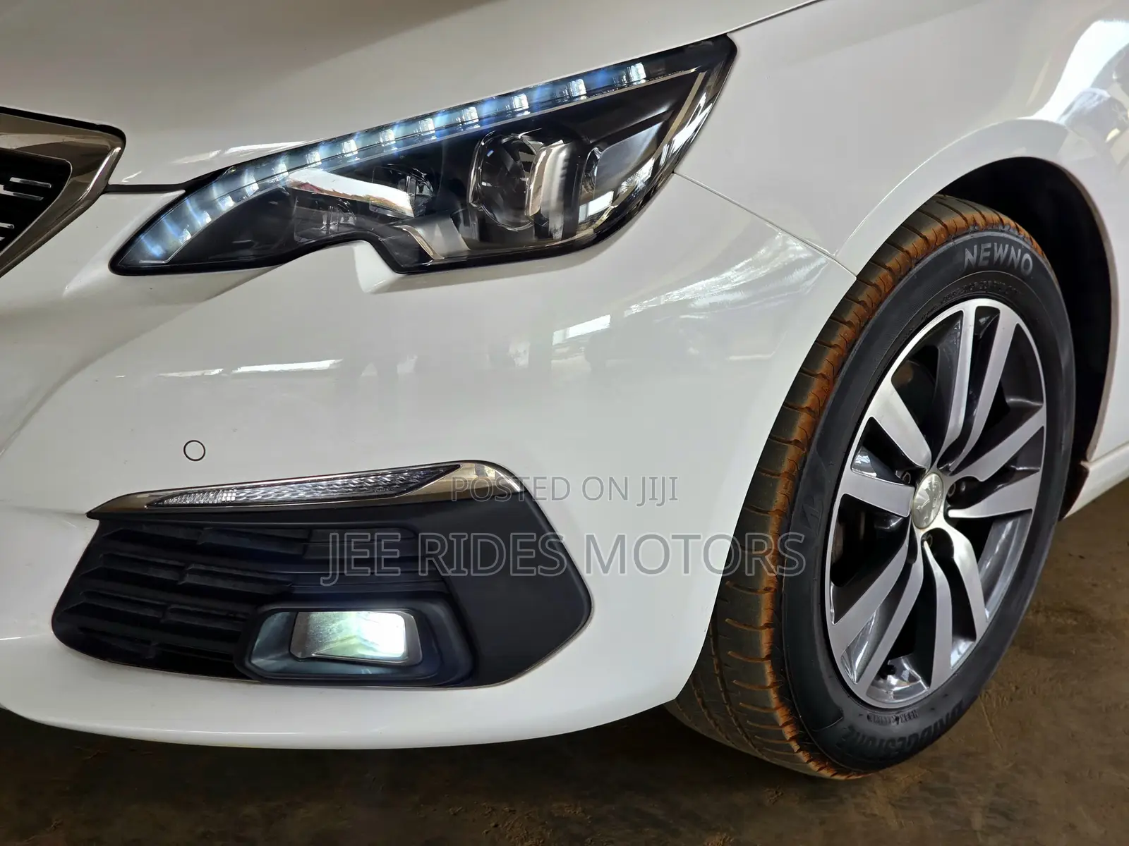 Peugeot 308 2019 White