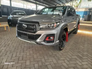 Toyota Hilux 2.4 Diesel 2020 Gray