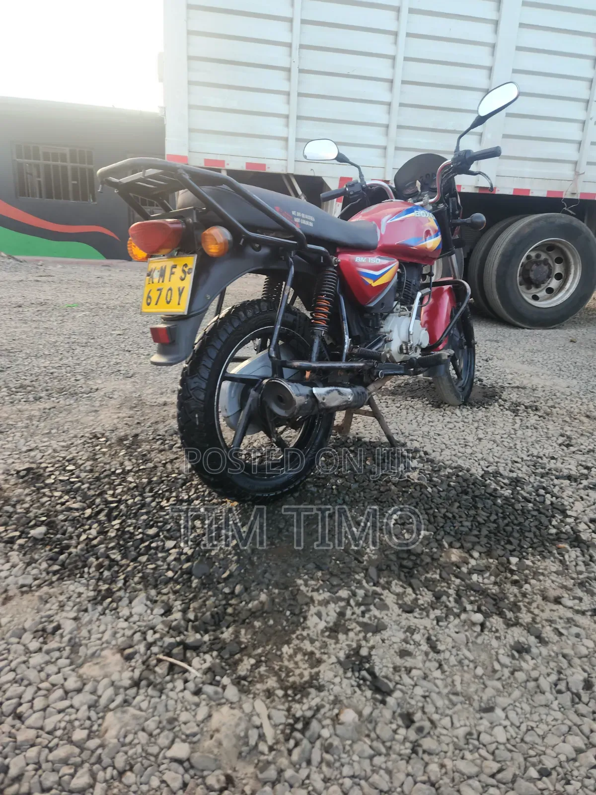 Bajaj Boxer 150 UG 2024 Red