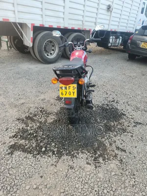 Bajaj Boxer 150 UG 2024 Red