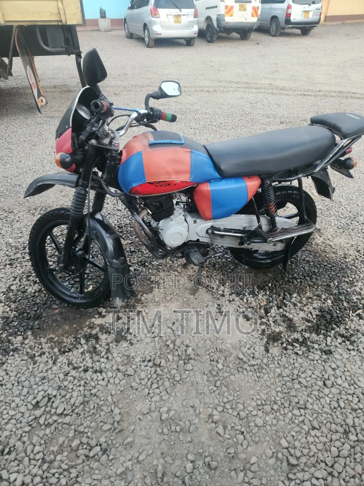 Bajaj Boxer 150 UG 2024 Red
