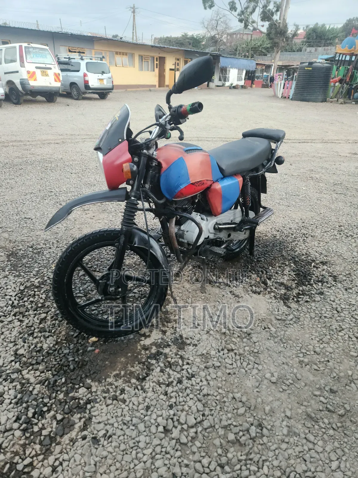 Bajaj Boxer 150 UG 2024 Red