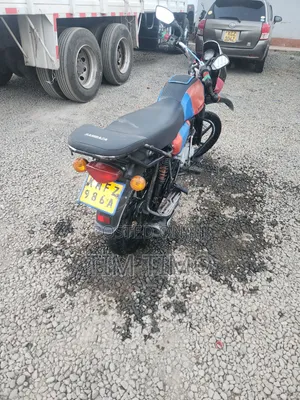 Bajaj Boxer 150 UG 2024 Red