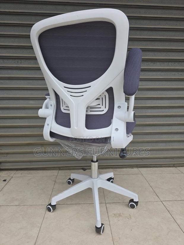 Executive Gray Chair - thumbnail 3