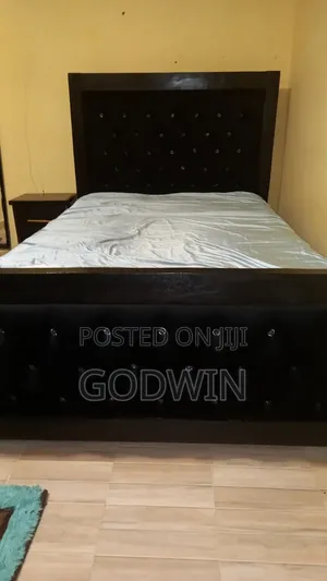 Semi Chester Bed