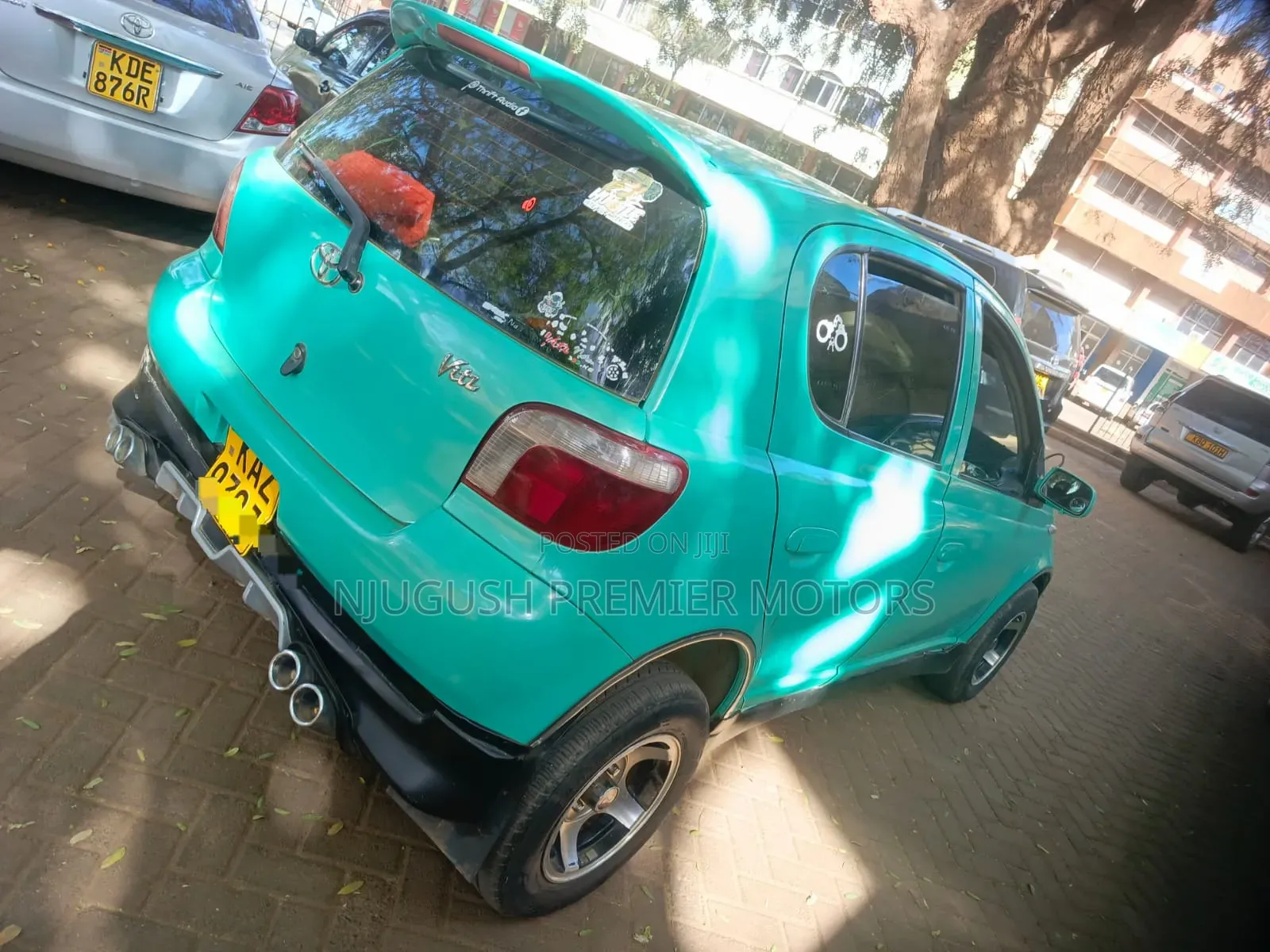 Toyota Vitz 2000 Green