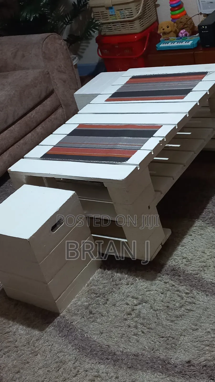 Pallet Table & Stools