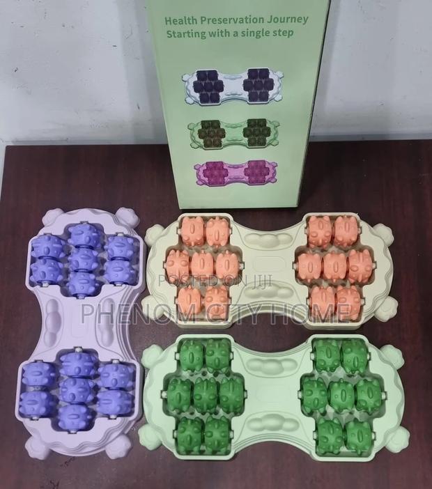 Manual Stepping 14 Roller Foot Massager - main view