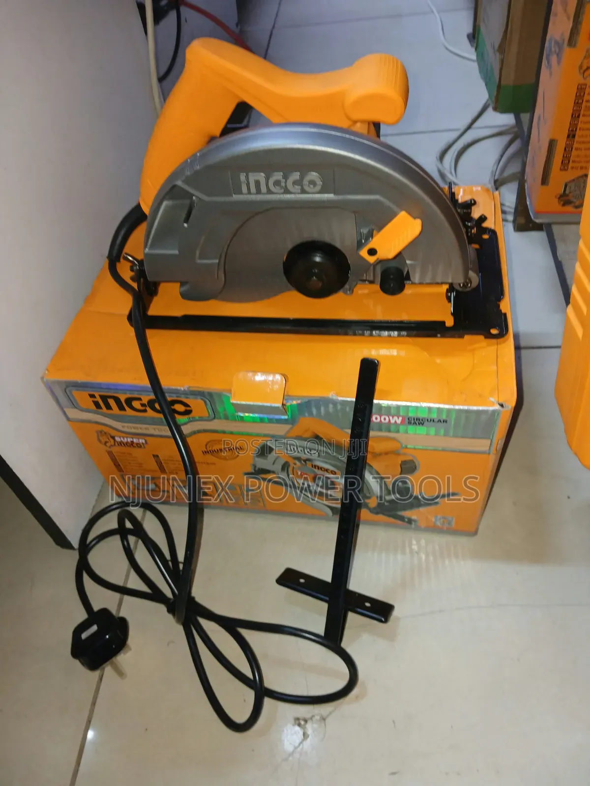 Ingco 1400W (185mm) Electric Circular Saw