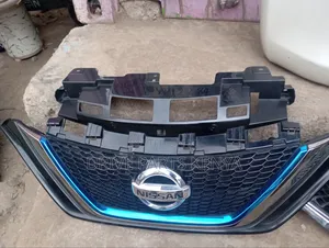 Nissan Note Nismo Grill