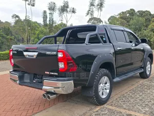 Toyota Hilux 2019 Black