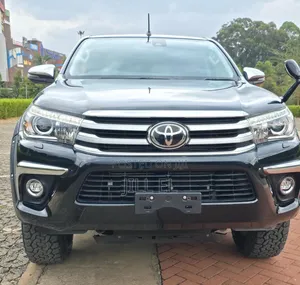 Toyota Hilux 2019 Black