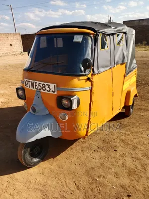 Piaggio Scooter 2018 Yellow
