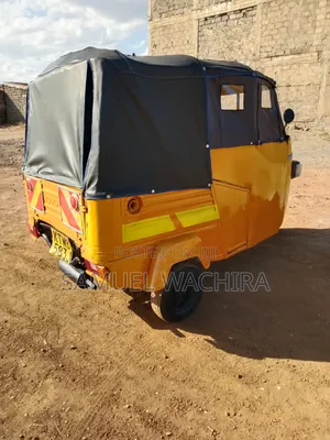 Piaggio Scooter 2018 Yellow