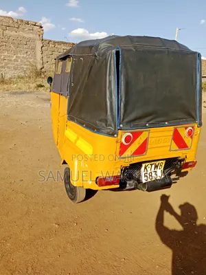Piaggio Scooter 2018 Yellow