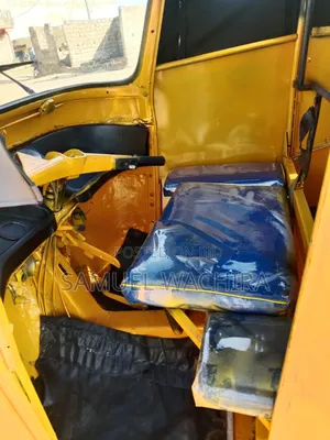 Piaggio Scooter 2018 Yellow