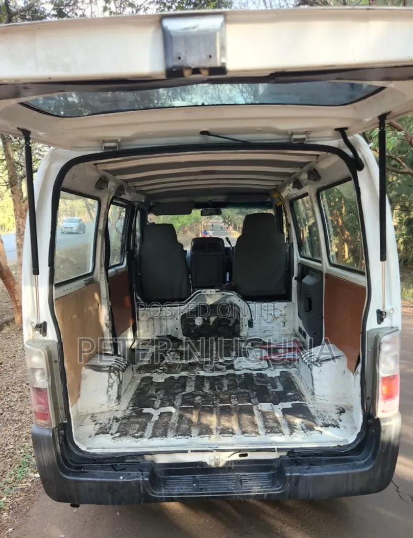 Nissan Caravan 2008 White