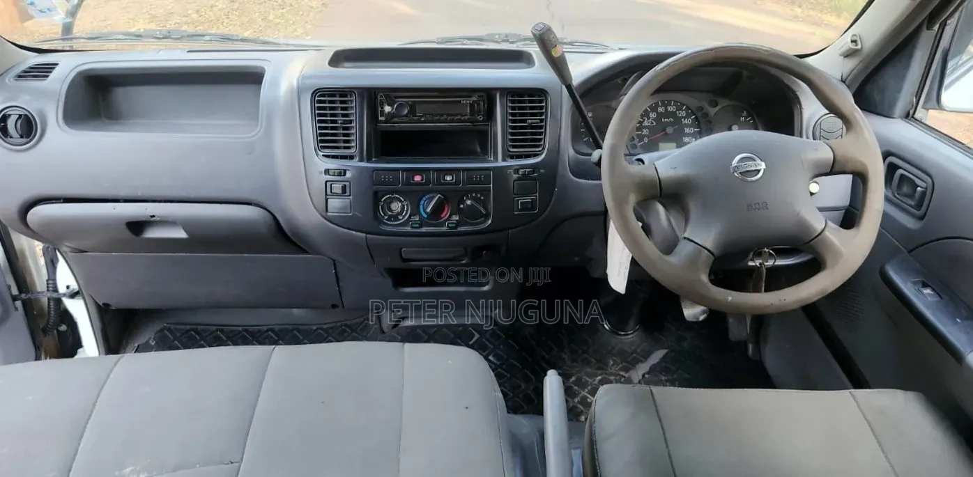 Nissan Caravan 2008 White