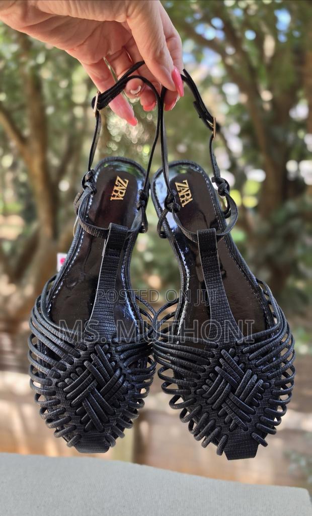 Zara Intertwined Flat Sandals Size 37-42 - thumbnail 3
